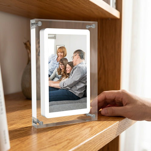 Digital Photo Frame with HD Display and USB